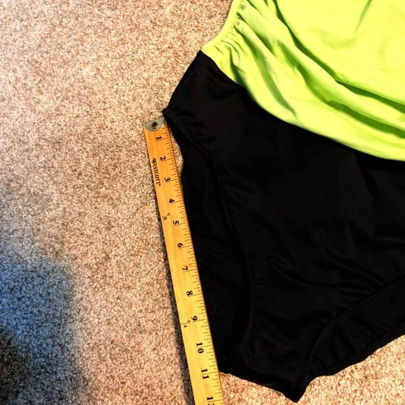 Miraclesuit One Piece Swimsuit Women Size 16 Green Black Halter Ruched Shaper - Picture 8 of 9